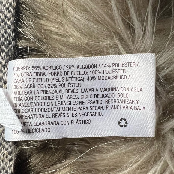 NWT Merona shawl with faux fur collar - Picture 13 of 16